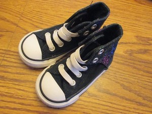 black and white converse high tops size 5