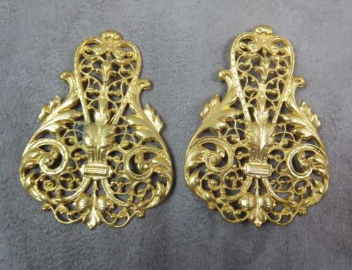 NICE LITTLE GOLD BRASS DECORATIONS, ANTIQUE, BAS-RELIEF. - Picture 1 of 4