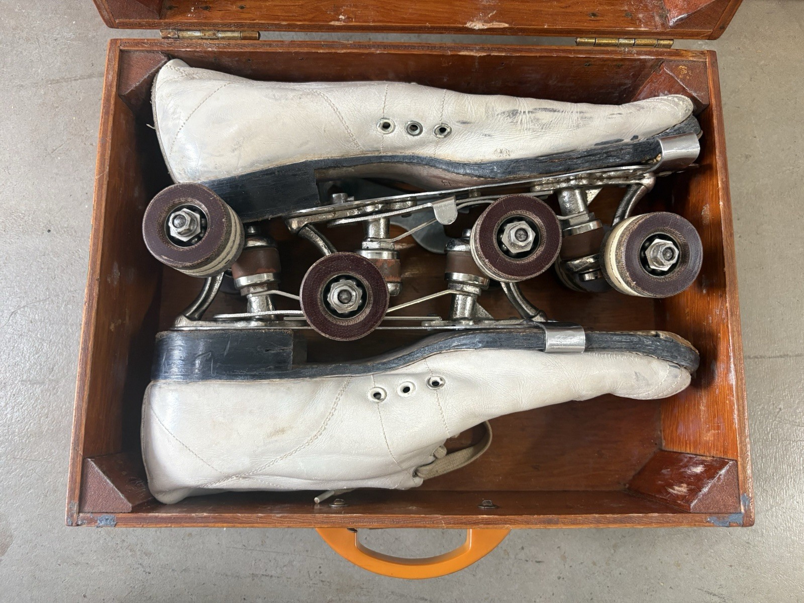 🔥 Vintage 1940 WWII Hawaiian TATTOO Tiki HAWAII Folk Art ROLLER DERBY Skate Box