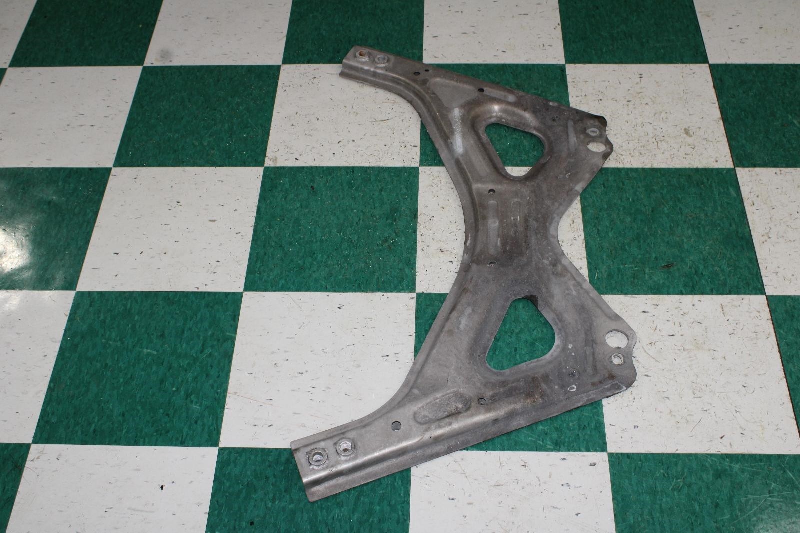 14-17 GHIBLI Front Lower Engine Cradle Crossmember Support Bracket Brace OEM WTY