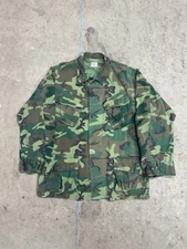 Vintage 1969 Vietnam ERDL 5th Pattern USMC Rip Stop Jungle Jacket Medium Reg