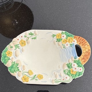 Clarice Cliff Newport pottery serving dish.