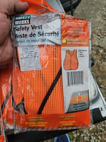 Safety Works 818040 SAFETY VEST ORANGE MESH ONE-Size HOOK LOOP 4357182 LOT OF 7 - Picture 4 of 6