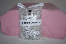 M Moacc Jumbo Bag All Occasion Assortment of White Plastic Cookie Cutters NEW
