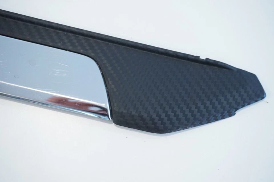 Honda CR-Z 2011-2016 lado del pasajero iluminado alféizar de puerta de fibra de carbono (OEM) Foto 3 de 4