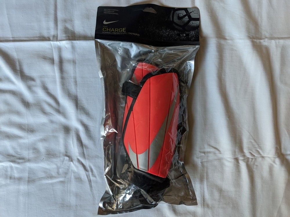 Nike Charge Football Soccer Shin Guards Size L Red Brand New