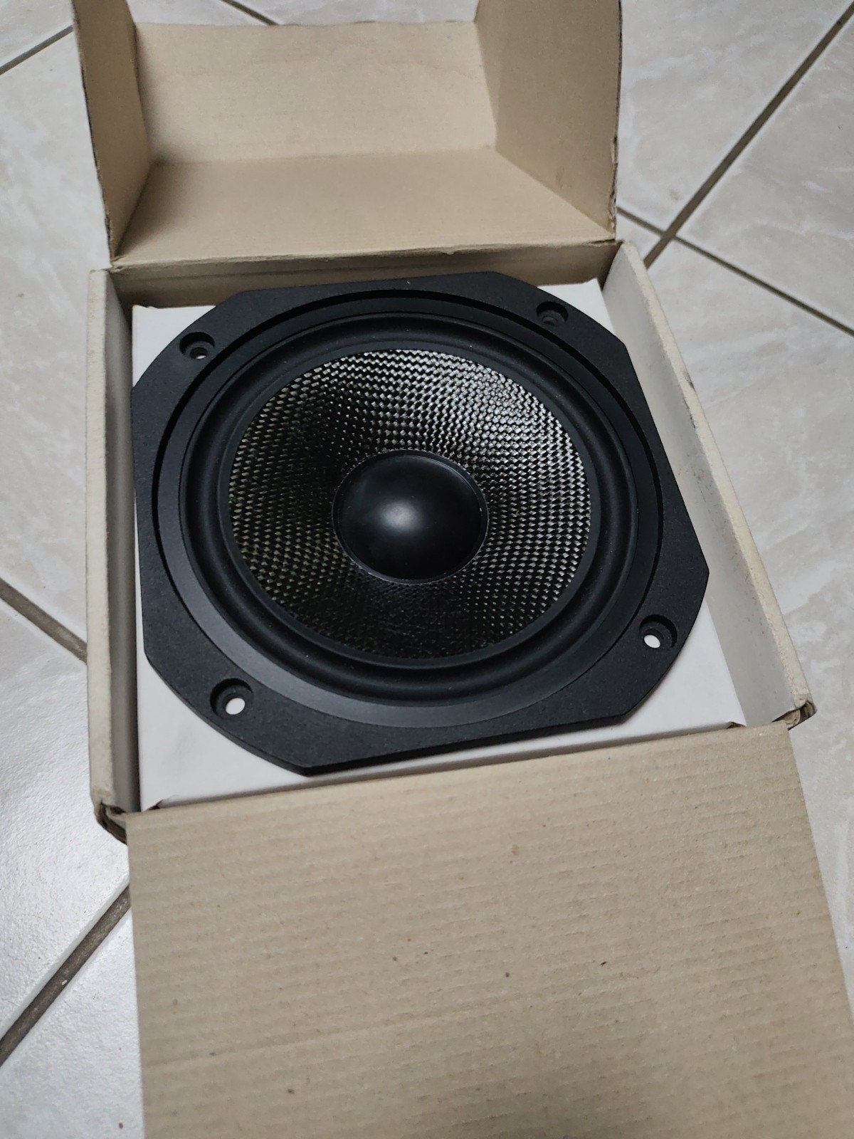 Haut-parleur Audax HM170C0, le haut de gamme 166 mm en 8 ohm pour audiophile exigeant