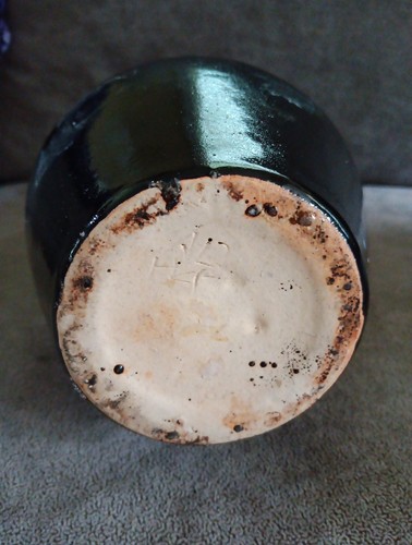 MCM Black Avocado Ombre Glaze Art Pottery Vessel Modernist Wine Decanter Pitcher - Picture 6 of 6