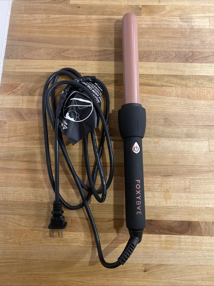 FoxyBae 25mm Curling Wand with Rose Gold Barrel Model BLK-25CRL Original Box - Image 2 of 4