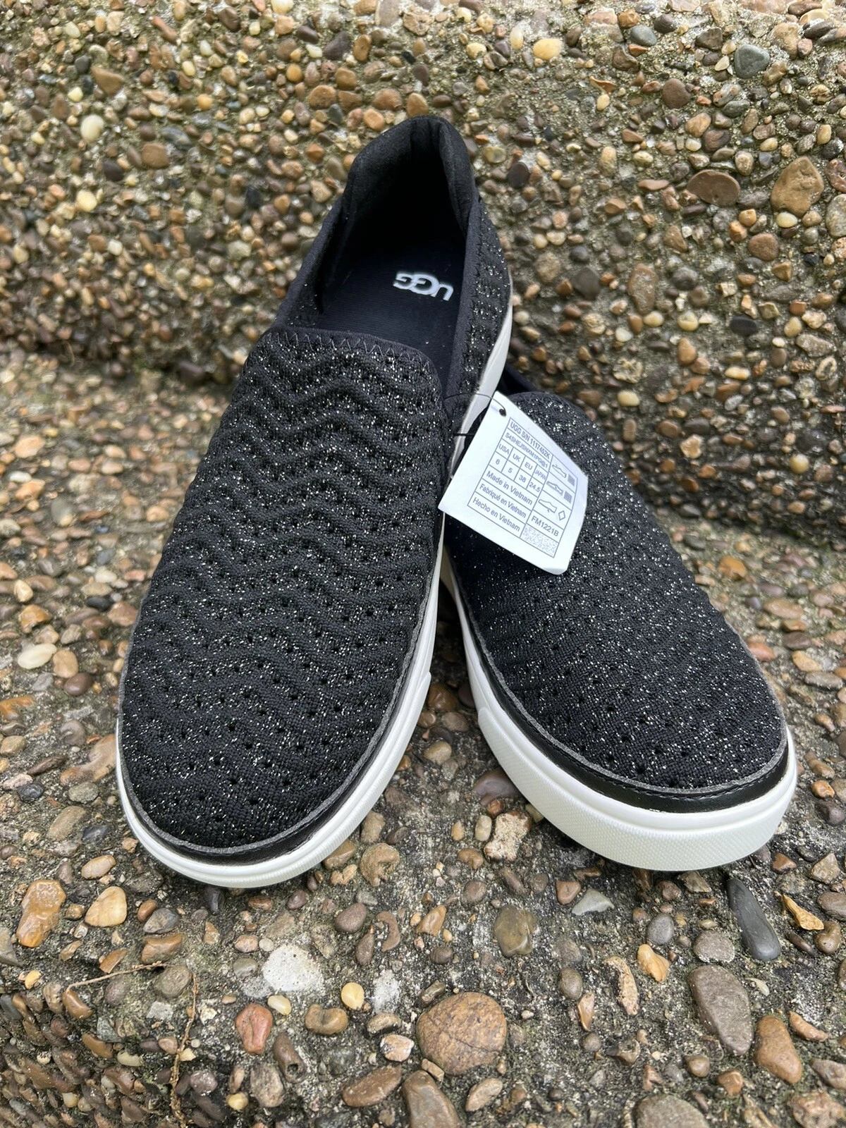 Mocassino slip on Ugg Caplan casual nero scintillante traspirante taglia 6