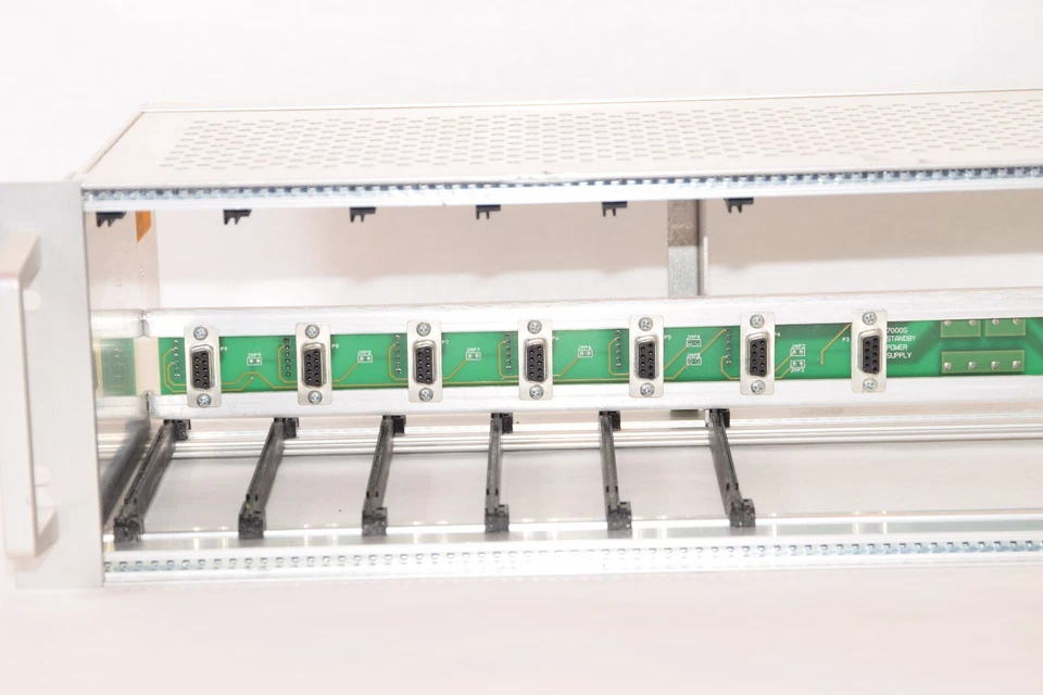 FOXCOM ITE 1999 7000M/S 3035002 D1 BackPane Chassis Bracket Rack - Image 2 of 4