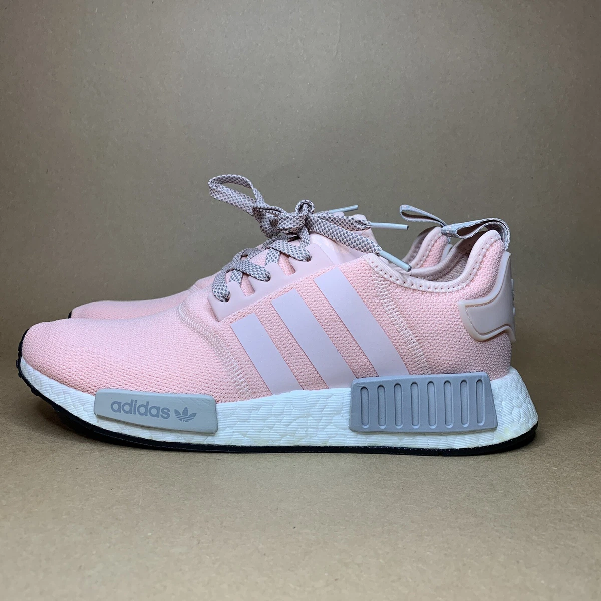 gatear ventilador Desalentar WOMEN 2017 ADIDAS NMD R1 W VAPOUR PINK ONIX GREY OFF WHITE XR1 BY3059 SIZE  9.5 | eBay