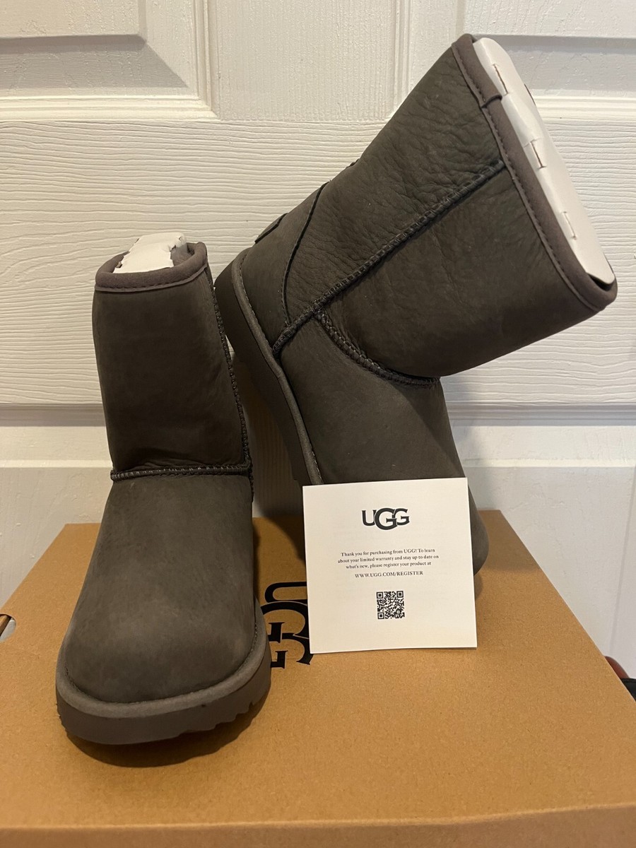 NIB UGG KIDS CLASSIC WEATHER SHORT GRAY WATERPROOF LEATHER SHEARLING BOOTS  SZ