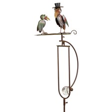 Gartenstecker Metall 150 cm Vögel mit Hut & Brille auf Pendel mit Glaskugel
