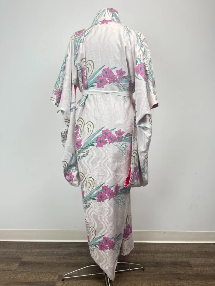 Roupão quimono vintage algodão branco rosa azul-petróleo floral comprimento total com cinto tamanho único - Imagem 4 de 4
