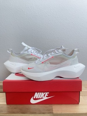 NIKE Vista Lite Women s White size 6.5  CI0905-10 Preowned Excellent condition
