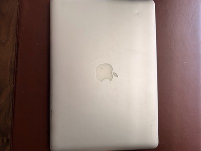 Apple MacBook Pro 13in 2009 Core 2 Duo 2.26GHz 4GB 160GB HDD Silver
