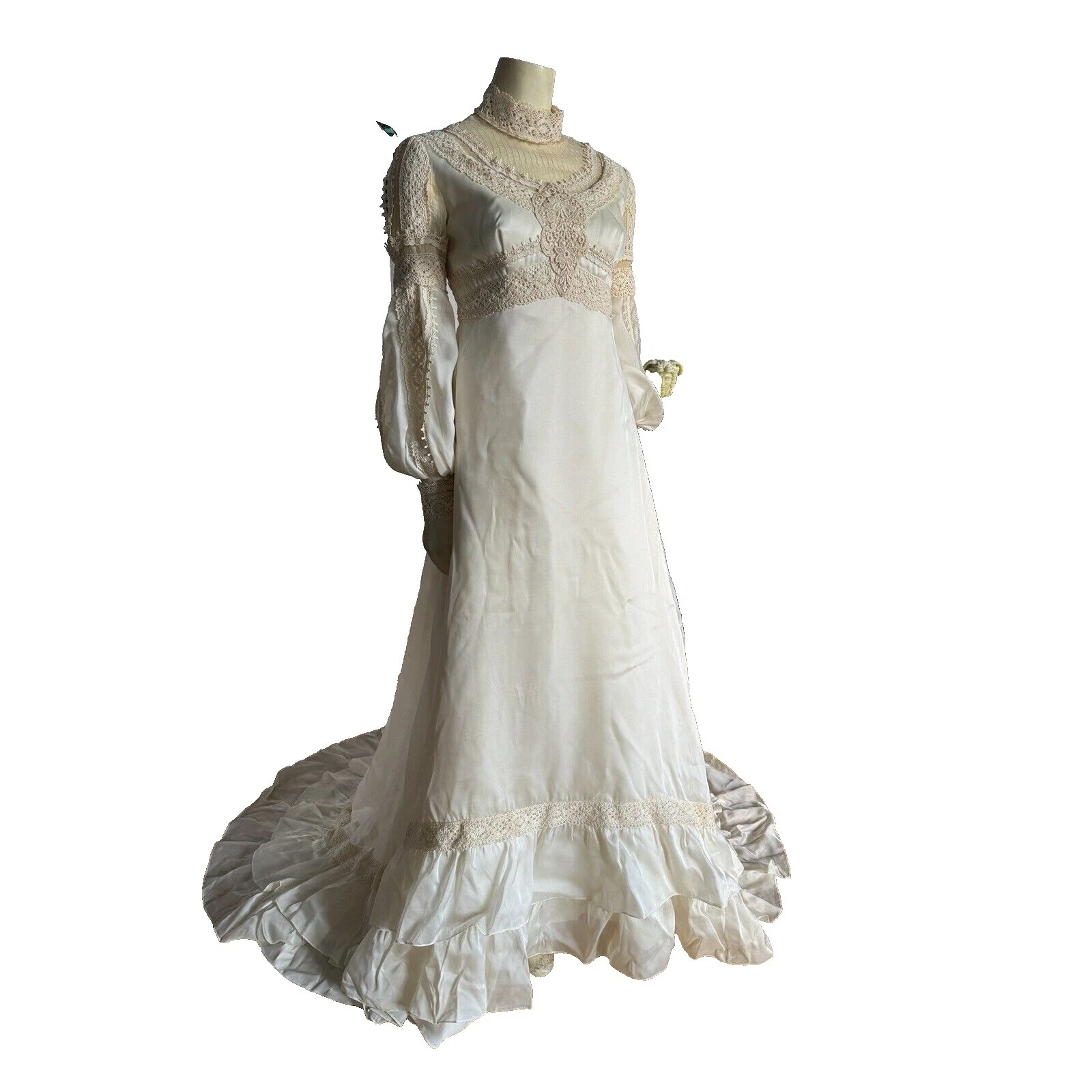 Victorian 1960s Vintage Wedding Dresses & Veils for Women