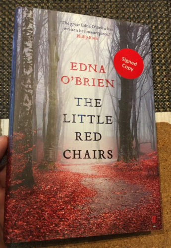 SIGNED FIRST EDITION 1ST PRINTING Edna O'Brien - The Little Red Chairs H/B VGC - Picture 1 of 11