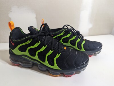 black and lime green vapormax