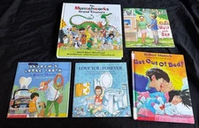 19 ROBERT MUNSCH CHILDREN BOOK LOT  Love You Forever Paper Bag Set Kids Baby