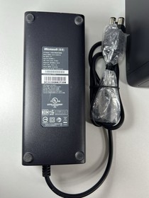 Microsoft Xbox 360 Slim 4GB Disneyland Adventures Kinect in Box Tested 5 Games