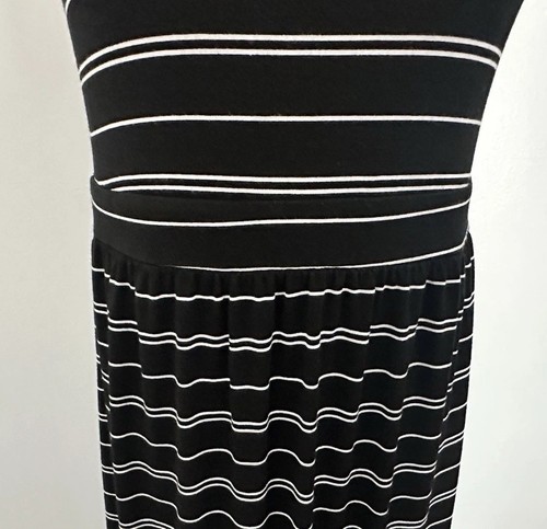 Athleta Black Striped Maxi Athleisure Travel Dress Size Small - Picture 3 of 11