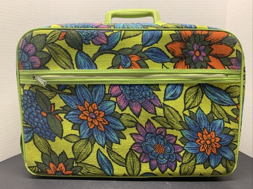 Vintage Montgomery Ward -Stratolite - Suitcase With Keys
