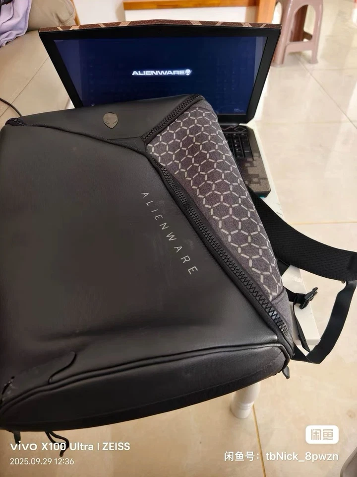 Alienware 17r3 - Photo 4/4