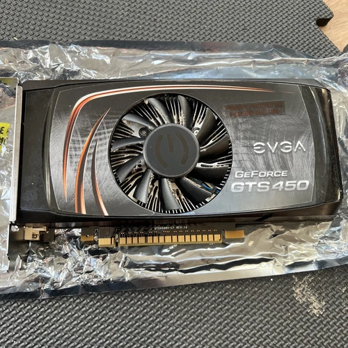 EVGA NVIDIA GeForce GTS 450 01G-P3-1452-TR 1GB GDDR5 Video Card - Picture 1 of 4