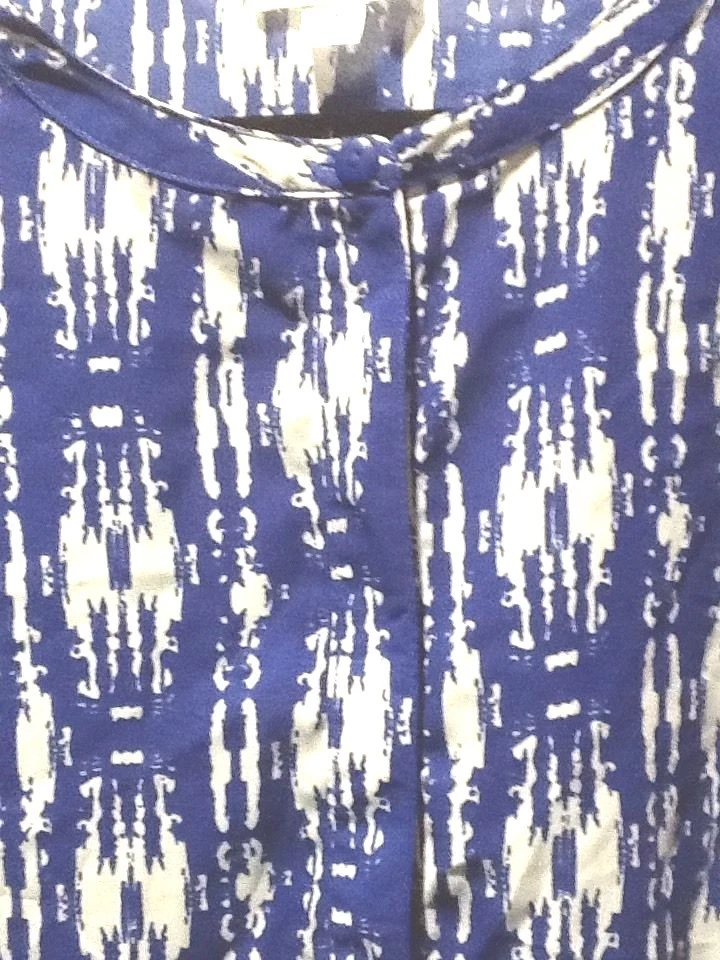 Kate & Mallory 2X 1X 20 22 LS Blouse Blue white geometric print BL54x35 FL 54x30 - Image 3 of 4