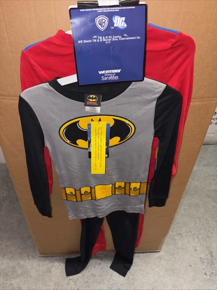 Batman/Superman Boys 4 Piece Long Sleeve Pajama Set Size 8 - Image 2 of 2