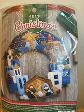 Bucilla 86734 Town Of Bethlehem Felt Wreath Kit Christmas