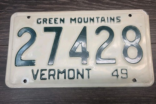 VINTAGE 1949 49 VERMONT VT LICENSE PLATE TAG # 27428 WALL HANGER ART MAN CAVE