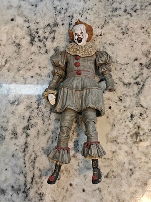 NECA フィギュア PENNYWISE THE DANCING CLOWN This is the NECA Ultimate Pennywise The Dancing Clown action