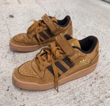 Adidas Forum Low Mesa Gum taglia 6 uomo / 7,5 donna GW6230 marrone notte. 