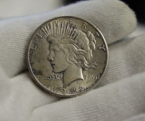 1922 S US Peace Silver Dollar $1 AU (Cleaned)