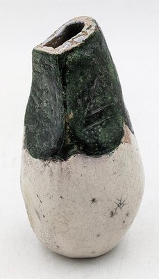 RAKU GEBRANNTE STUDIOKERAMIK KLEINES GRÜN & WEISSES GEFÄSS UNSIGNIERT
