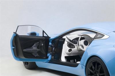 AUTOart 1/18 アストンマーチン ONE-77 (ティファニーブルー) AUTOart 1/18 アストンマーチン ONE-77 (ティファニーブルー) AUTOart