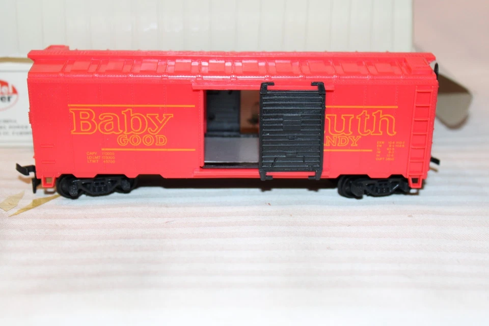 HO Scale Model Power, 40' Box Car, Baby Ruth Good Candy, Orange, #8002 - Image 2 of 3