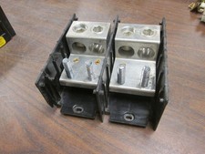 Buss Power Distribution Block 16582-2 760A 600V 2P Chipped Corner Used