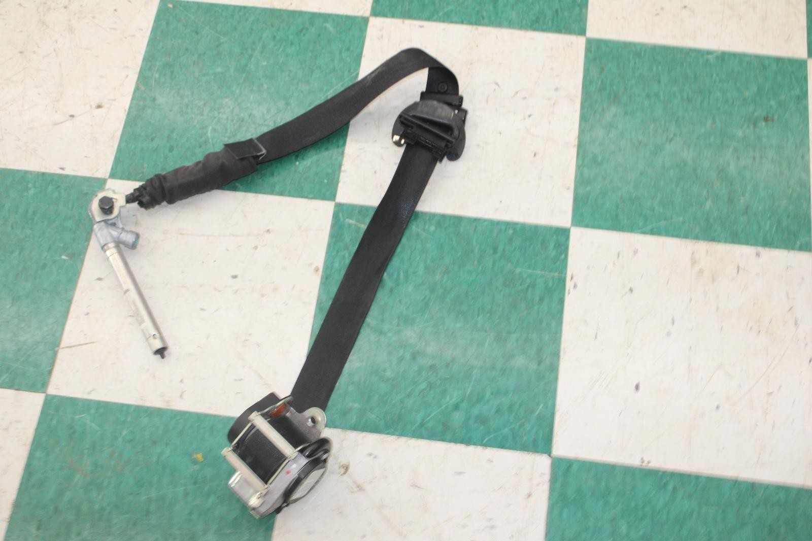 14-22 MASERATI GHIBLI Black Front Driver Left LH LF Side Seat Belt Retractor OEM