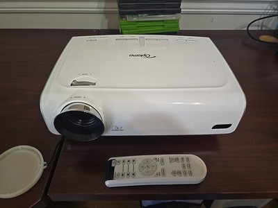 Optoma HD72 - HDMI Projector Tested Great Condition With Remote 