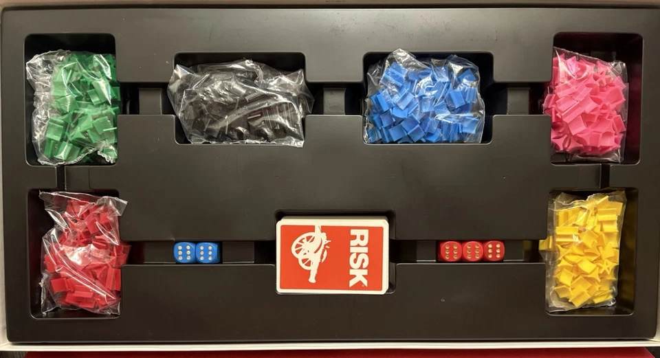 Risk The World Conquest Board Game 1985 Vintage Parker Games, great price, Rare - Image 2 of 4