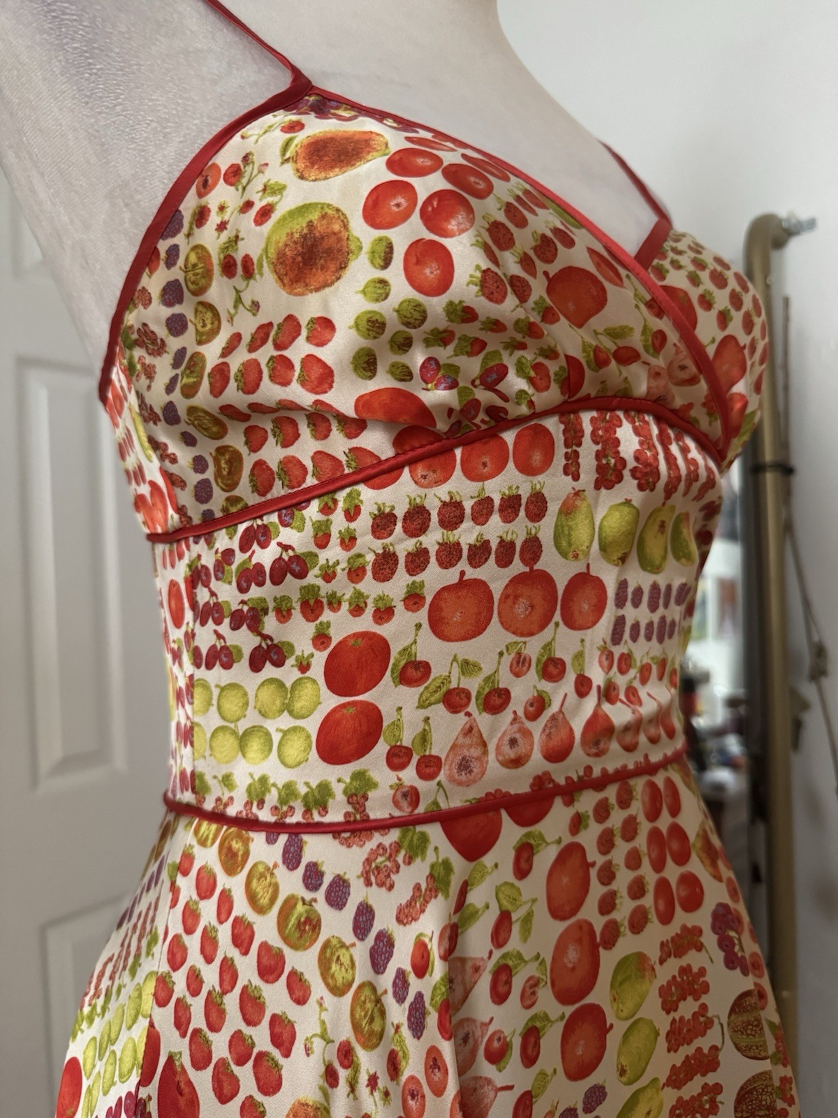 betsey johnson fruit dress RARE Vintage New York Print Silk… Embrace the joy of Sweetheart Dresses Vintage Blue Wedding Guest Dresses Color:Red*