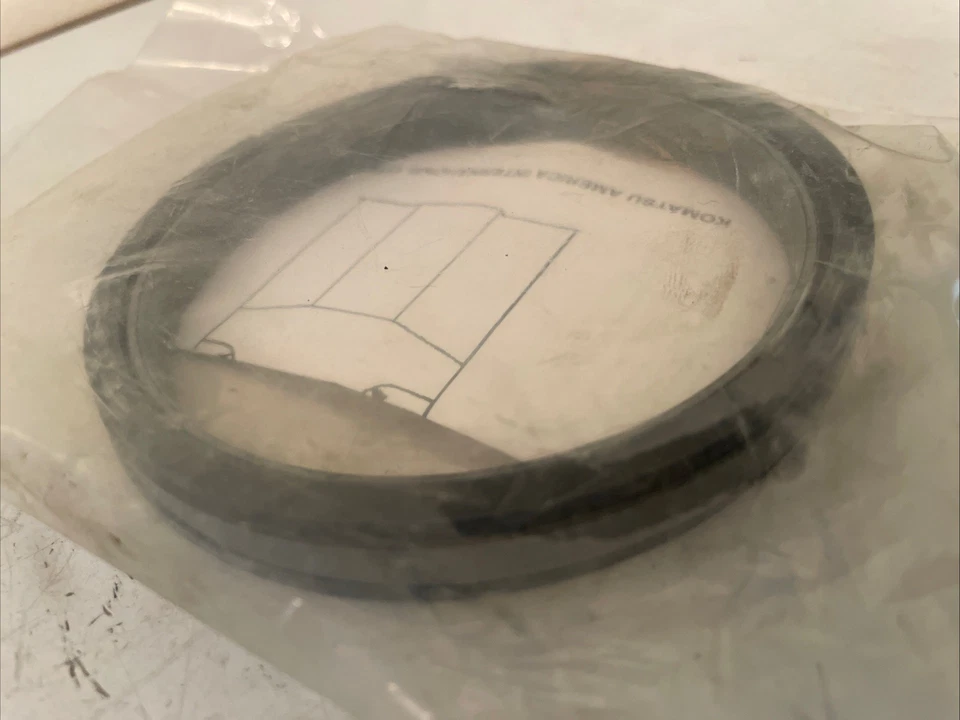 GENUINE KOMATSU PISTON RING 707-44-11180 NEW OEM - Image 3 of 4