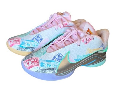 Nike Monopoly x LeBron 22 QS 'Currency' U.S. Mens Size 9.5