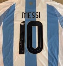 LIONEL MESSI SIGNED ARGENTINA JERSEY BAS BECKETT LOA