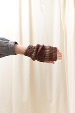 Tricote knit gloves
