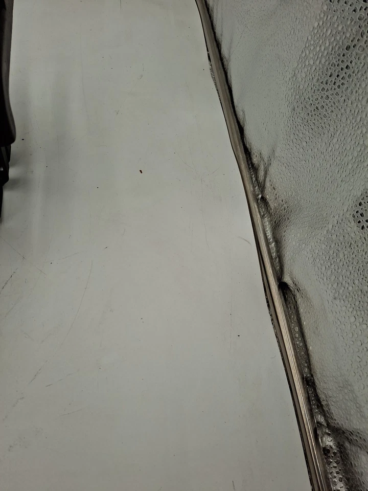 Оригинальная верхняя черная консоль для BMW E46 323i 325xi 328Ci 330i M3 51168218307 - Изображение 3 из 4